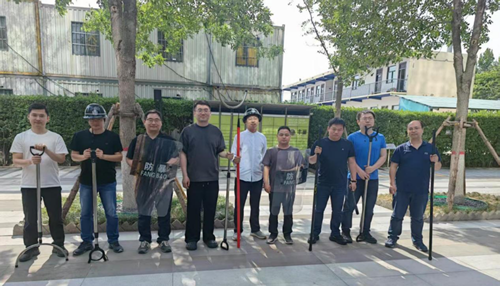 以“演”筑防   以“練”備戰   市建投開(kāi)展反暴恐專(zhuān)項演練